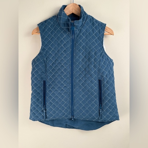 Outback Trading Co Ladies Grand Prix Quilted Vest Blue Size SM BARN VEST - Picture 1 of 14